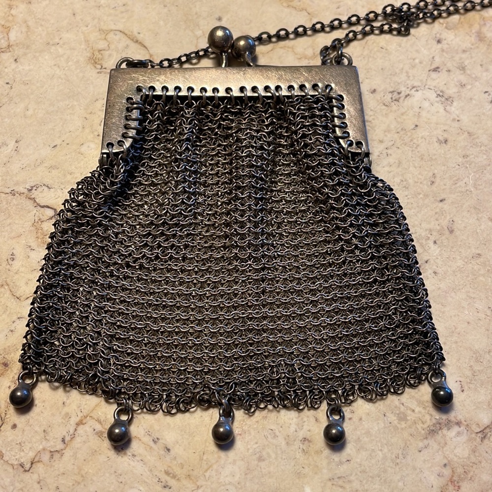 Antique sterling silver coin purse - Picture 4 of 15